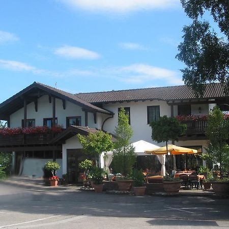 Restaurant Landgasthof Zum Wiesengrund Newel エクステリア 写真