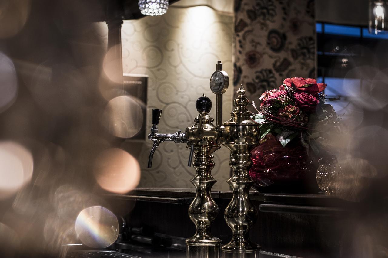 Restaurant Landgasthof Zum Wiesengrund Newel エクステリア 写真
